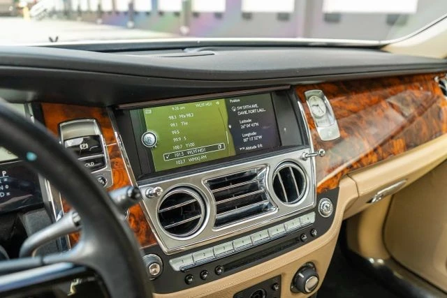 2013 Rolls-Royce Ghost 1st Gen - Image 15 of 21