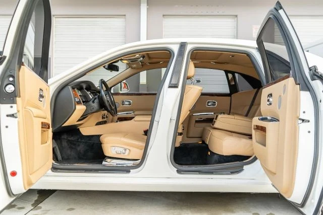 2013 Rolls-Royce Ghost 1st Gen - Image 9 of 21