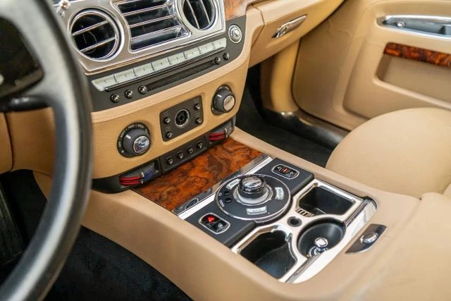 2013 Rolls-Royce Ghost 1st Gen - Image 17 of 21