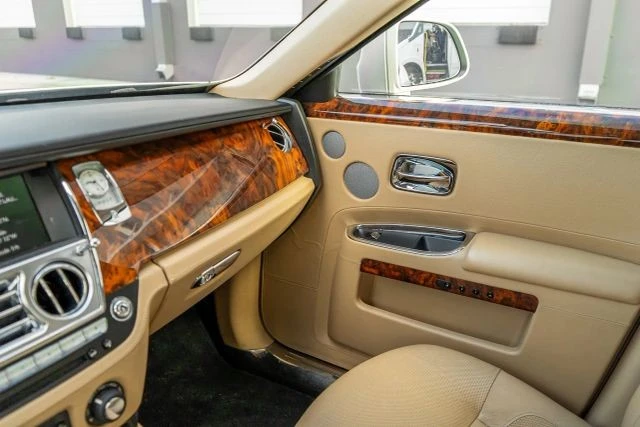 2013 Rolls-Royce Ghost 1st Gen - Image 18 of 21
