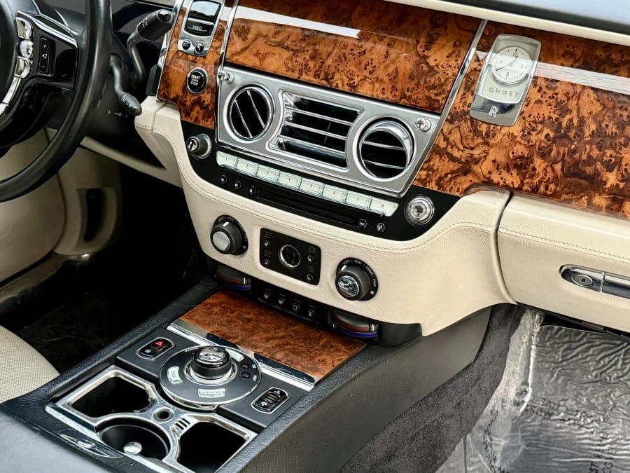 2013 Rolls-Royce Ghost 1st Gen - Image 16 of 19