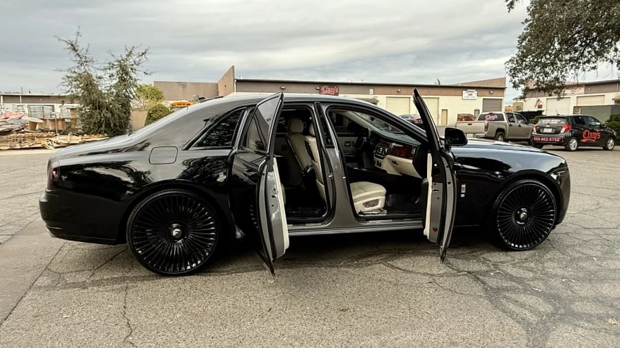 2013 Rolls-Royce Ghost 1st Gen - Image 8 of 19