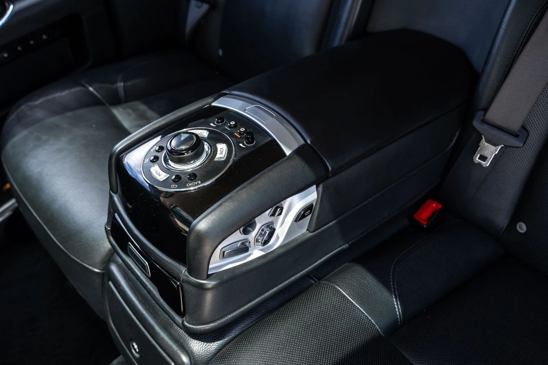 2013 Rolls-Royce Ghost 1st Gen - Image 29 of 31