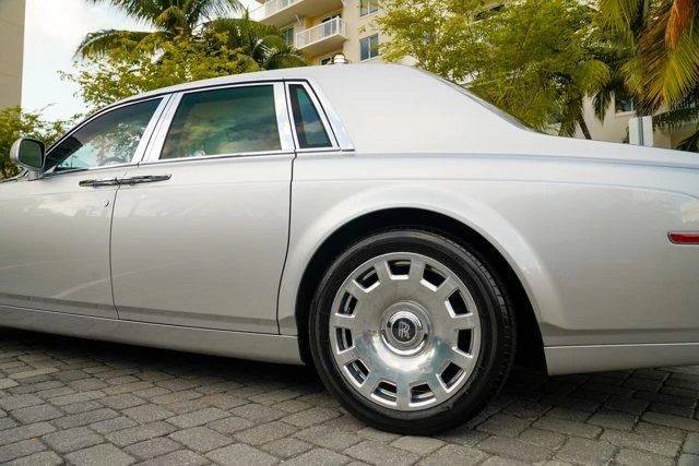 2013 Rolls-Royce Phantom VII - Image 19 of 21