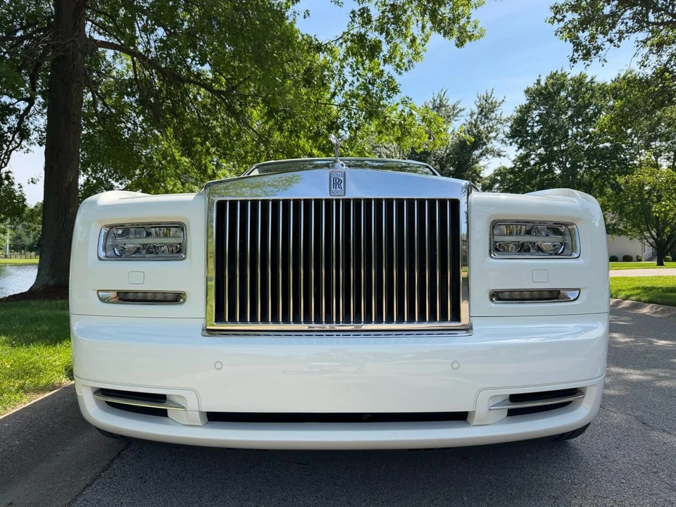 2013 Rolls-Royce Phantom VII - Image 2 of 31