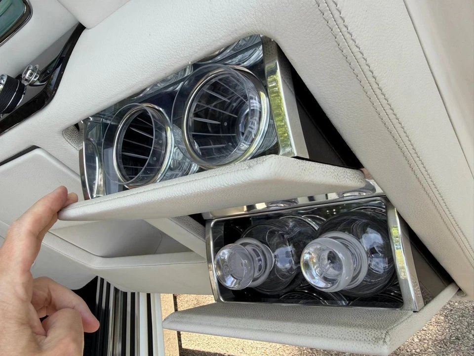 2013 Rolls-Royce Phantom VII - Image 26 of 31