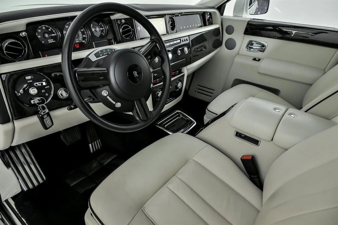 2013 Rolls-Royce Phantom VII - Image 30 of 31