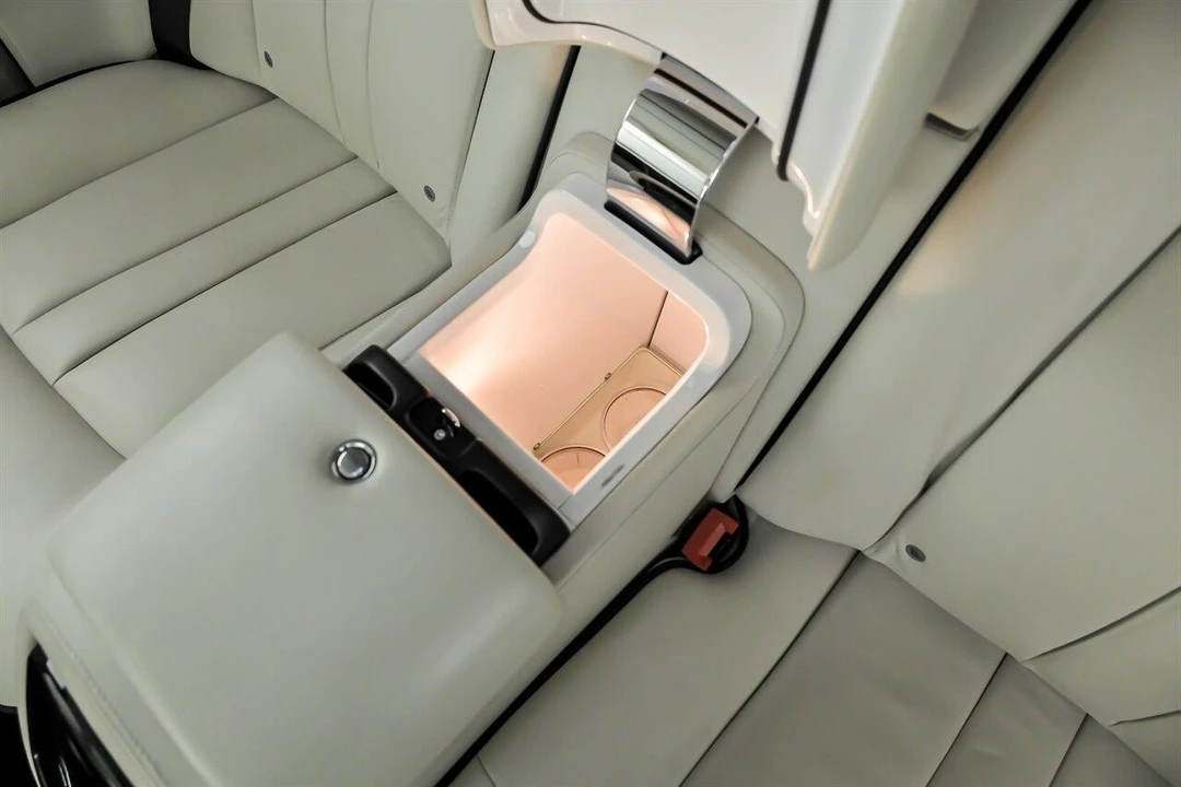 2013 Rolls-Royce Phantom VII - Image 20 of 31