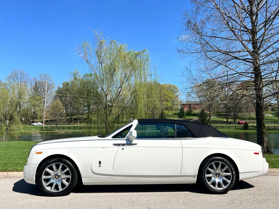 2013 Rolls-Royce Phantom VII - Image 14 of 31