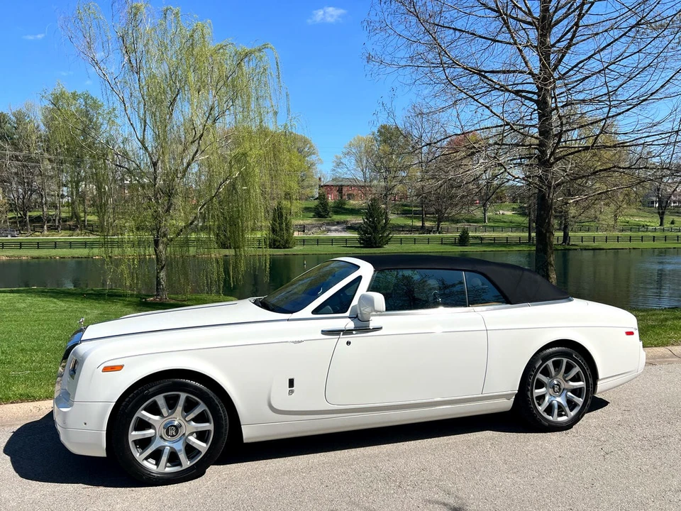 2013 Rolls-Royce Phantom VII - Image 16 of 21