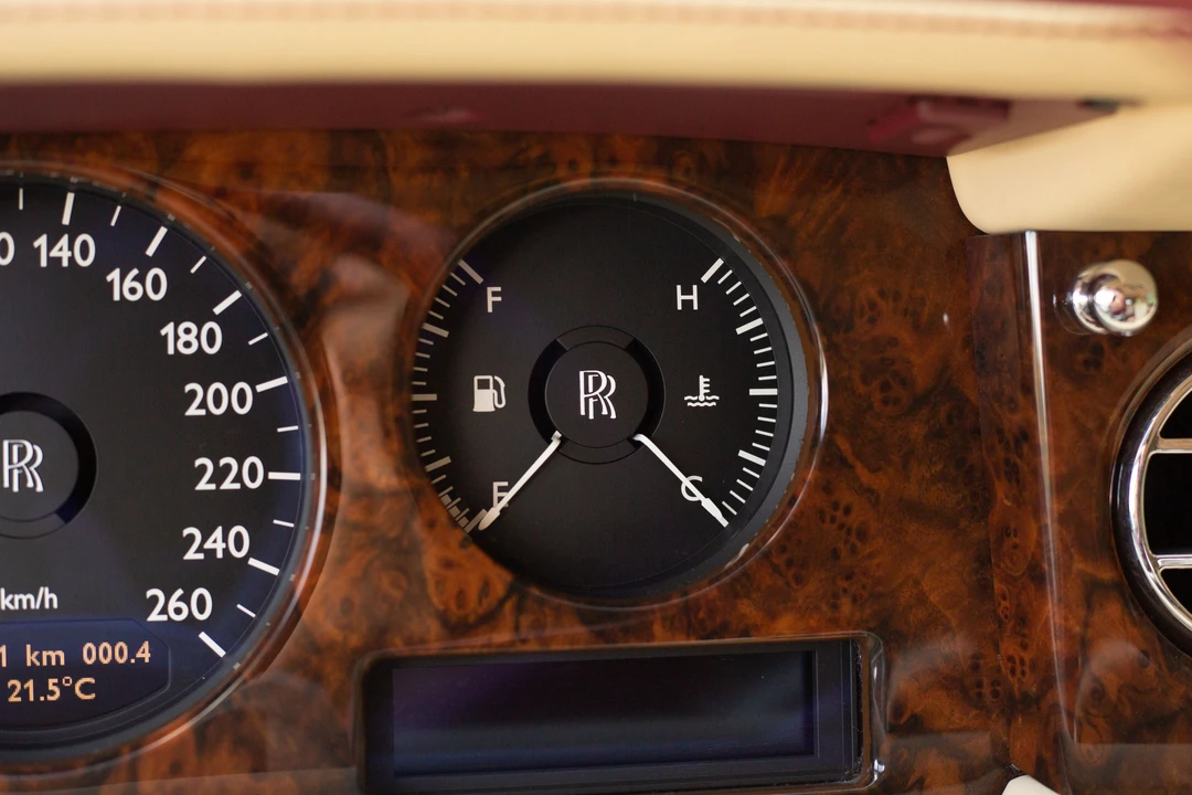 2013 Rolls-Royce Phantom VII - Image 19 of 31