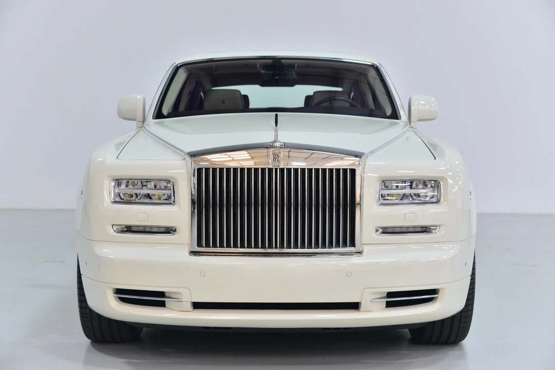 2013 Rolls-Royce Phantom VII - Image 13 of 31