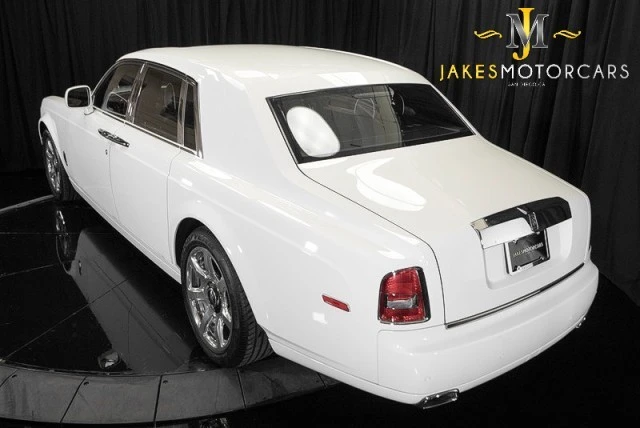 2013 Rolls-Royce Phantom VII - Image 9 of 21