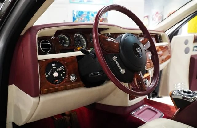 2013 Rolls-Royce Phantom VII - Image 21 of 30