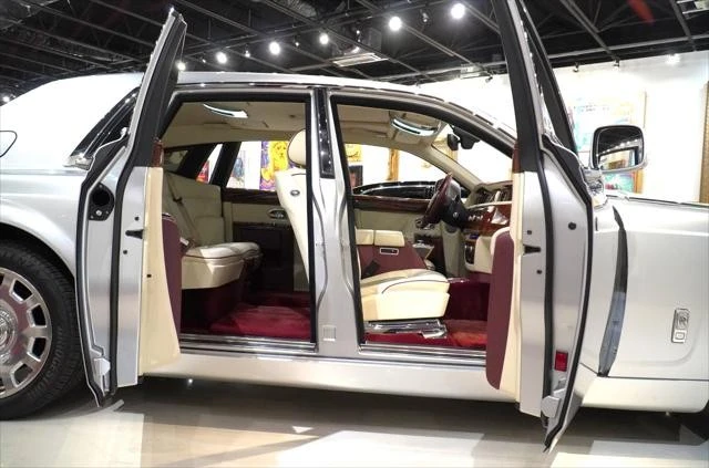 2013 Rolls-Royce Phantom VII - Image 10 of 30