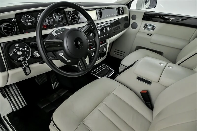 2013 Rolls-Royce Phantom VII - Image 20 of 21