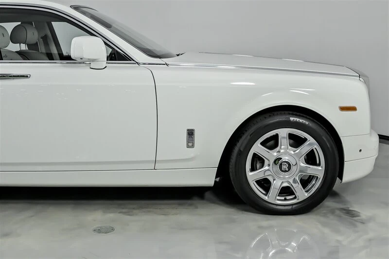 2013 Rolls-Royce Phantom VII - Image 15 of 21