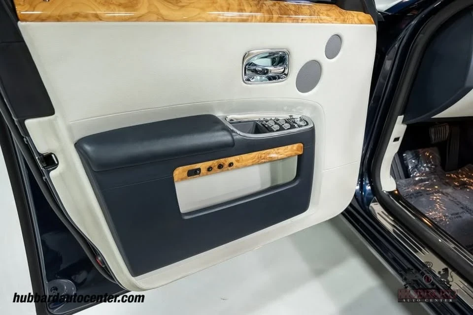 2013 Rolls-Royce Ghost 1st Gen - Image 13 of 17