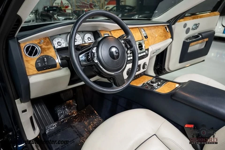 2013 Rolls-Royce Ghost 1st Gen - Image 14 of 17