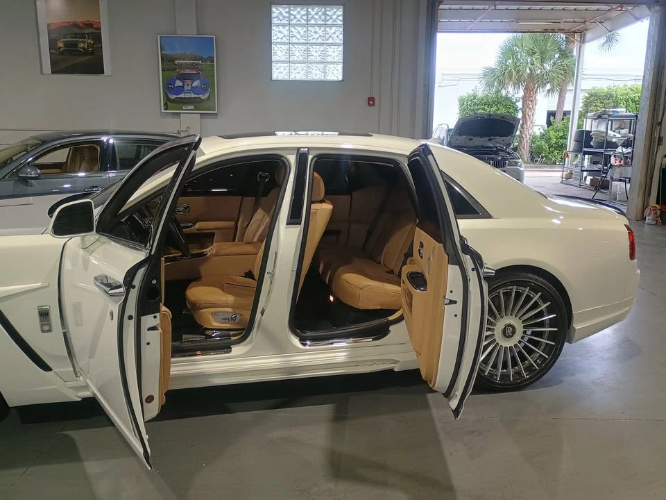 2013 Rolls-Royce Ghost 1st Gen - Image 14 of 20