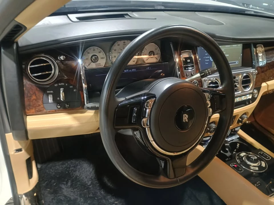 2013 Rolls-Royce Ghost 1st Gen - Image 10 of 20