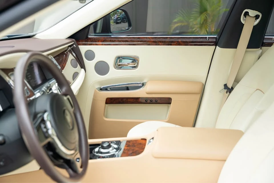 2013 Rolls-Royce Ghost 1st Gen - Image 9 of 19