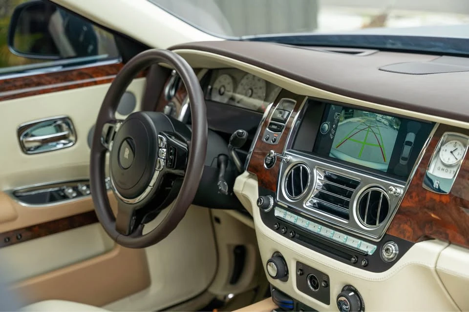 2013 Rolls-Royce Ghost 1st Gen - Image 11 of 19