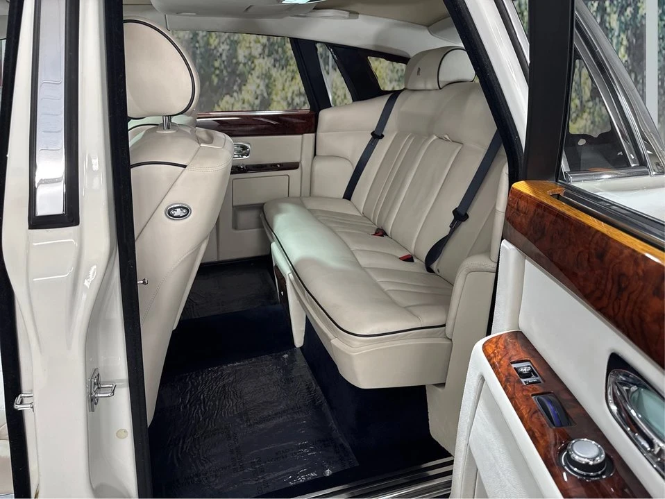 2013 Rolls-Royce Phantom VII - Image 10 of 20