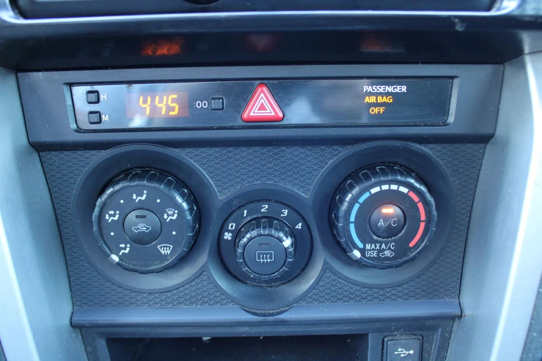 2013 Scion FR-S - Image 14 of 31