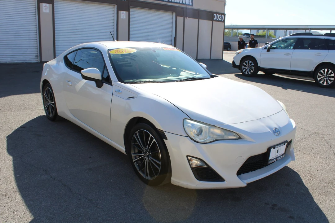 2013 Scion FR-S - Image 4 of 31