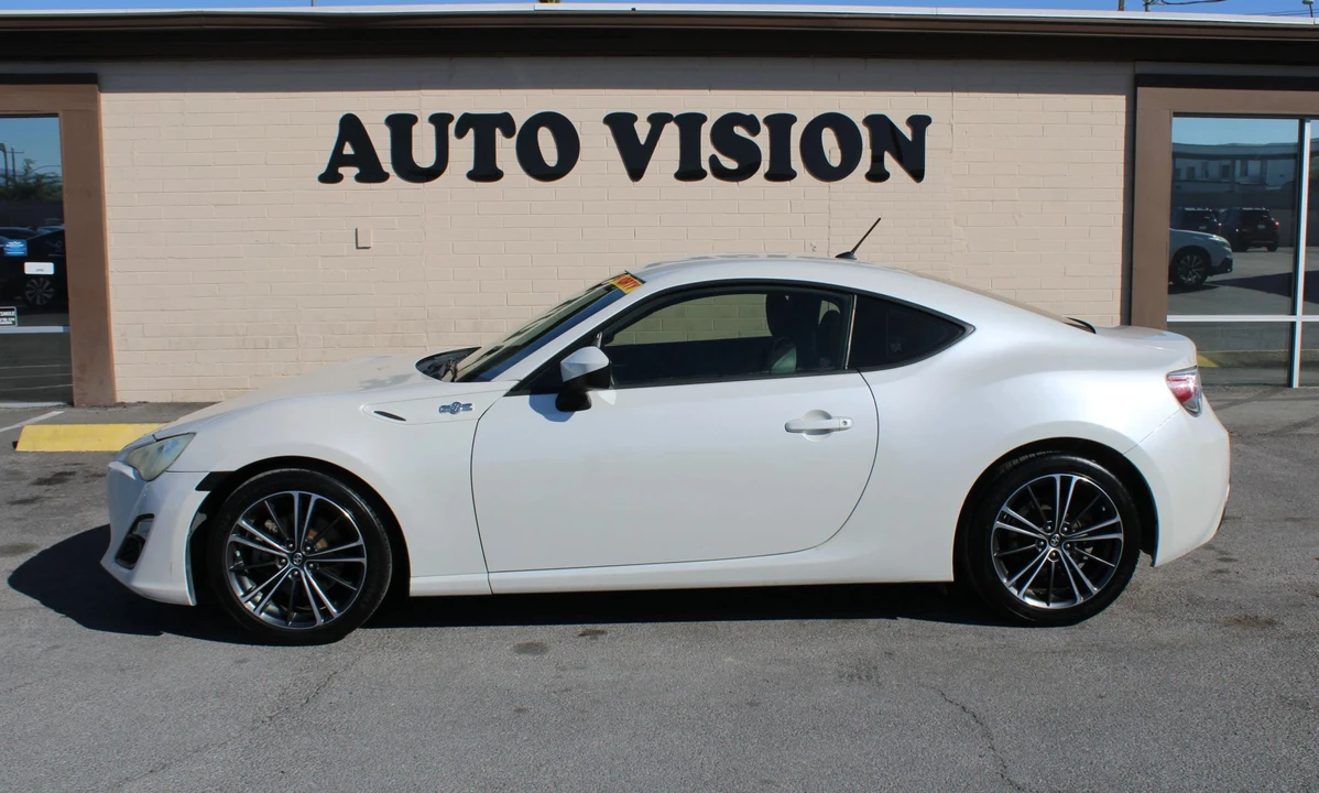 2013 Scion FR-S - Image 24 of 31