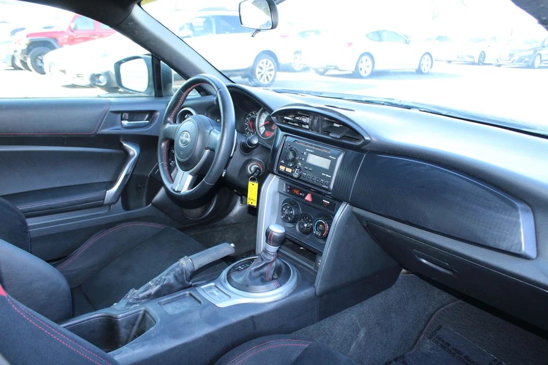 2013 Scion FR-S - Image 19 of 31