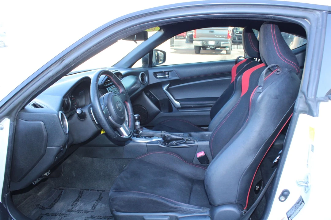 2013 Scion FR-S - Image 8 of 31