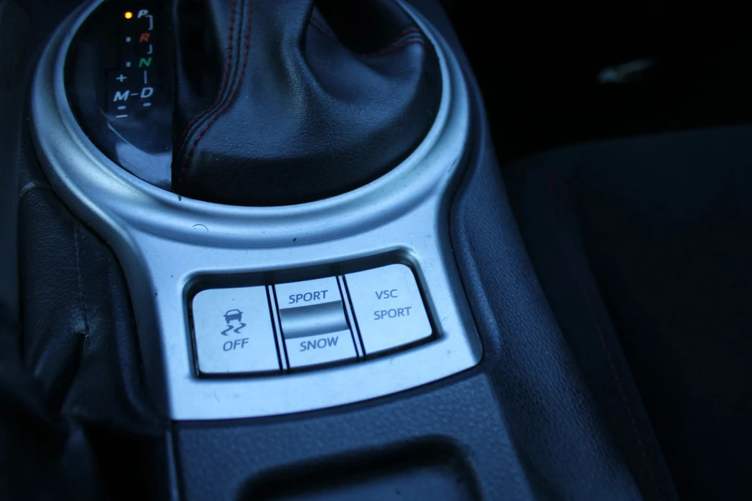 2013 Scion FR-S - Image 16 of 31