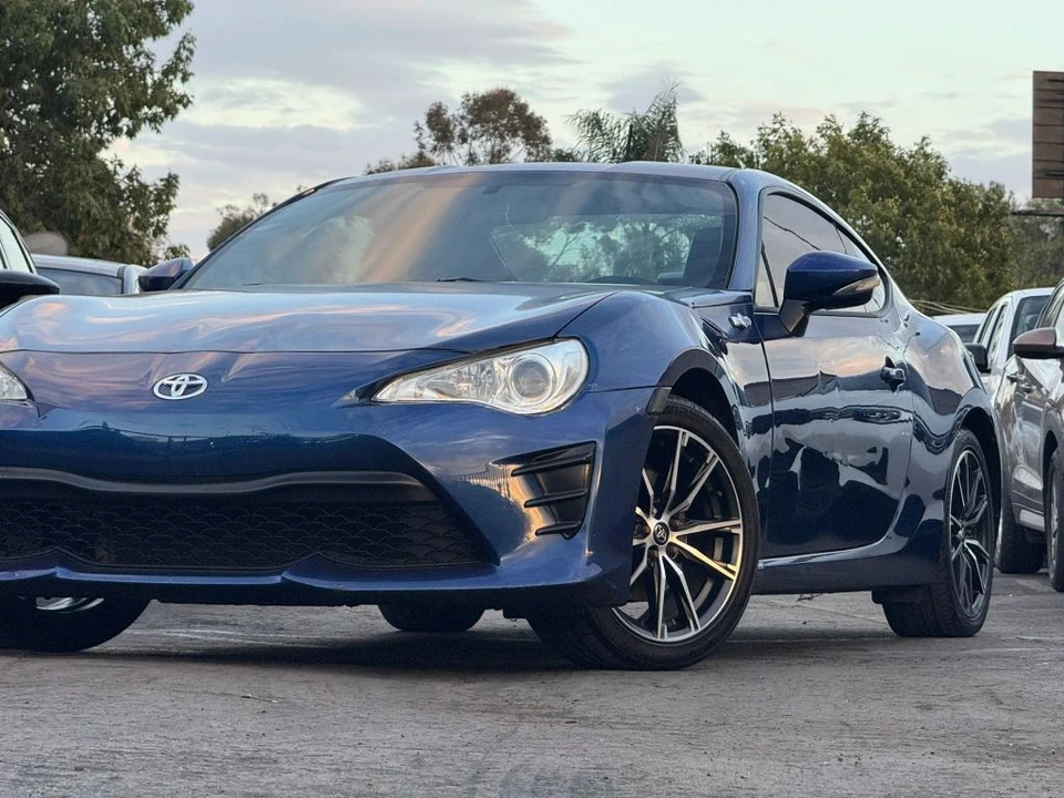 2013 Scion FR-S - Image 3 of 29