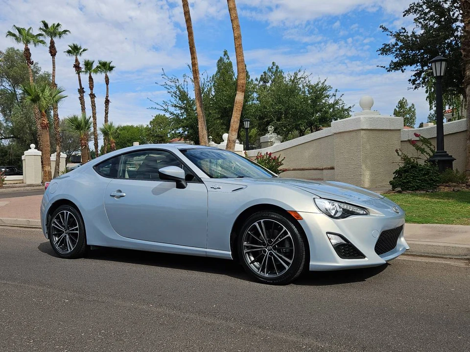 2013 Scion FR-S - Image 3 of 15