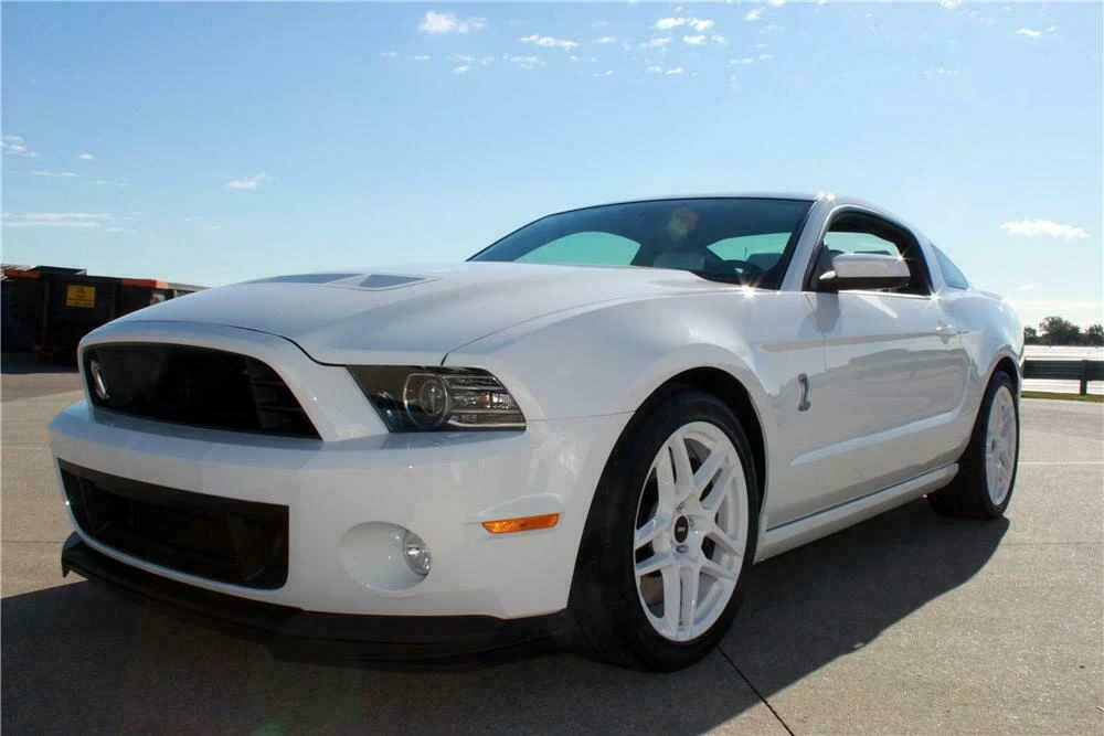 2013 Shelby GT500 - Image 2 of 3