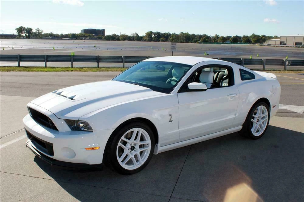 2013 Shelby GT500 - Image 3 of 3