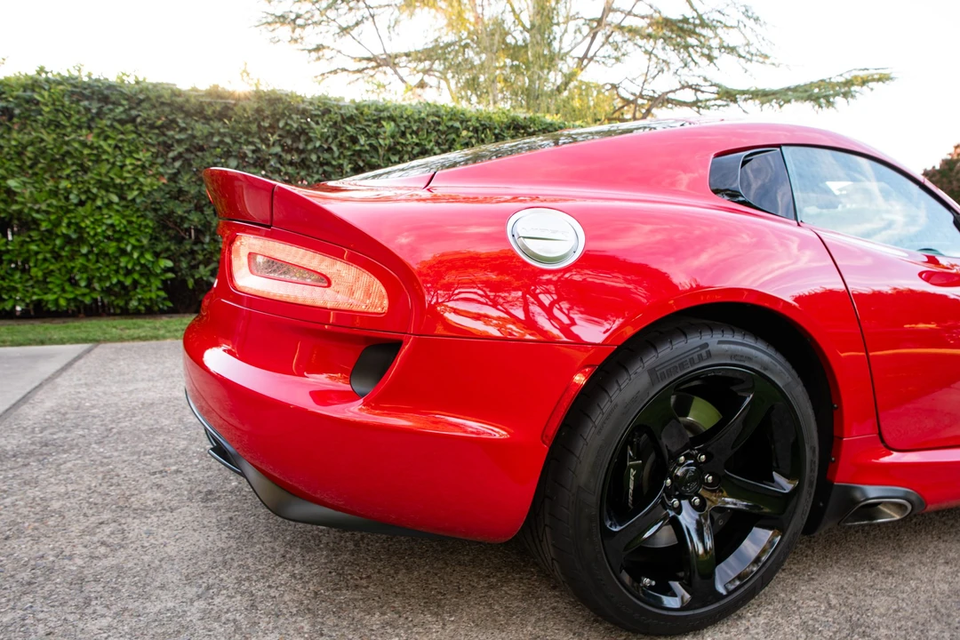 2013 Dodge Viper 5th Gen - Image 16 of 31