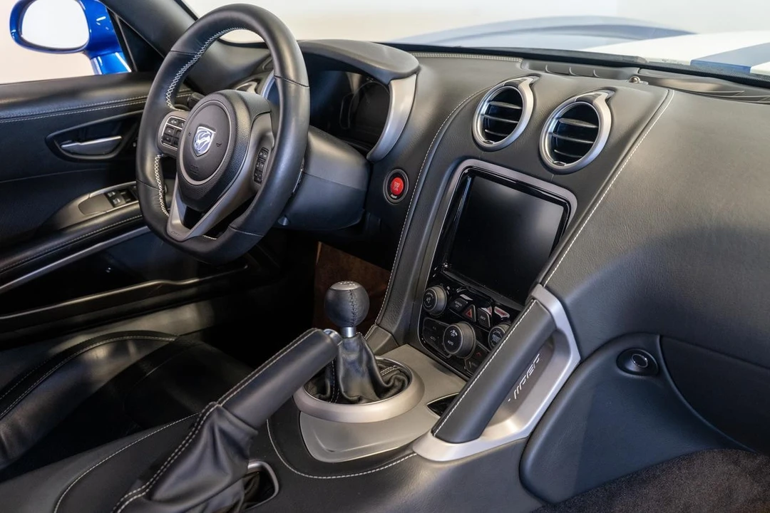 2013 Dodge Viper 5th Gen - Image 17 of 21