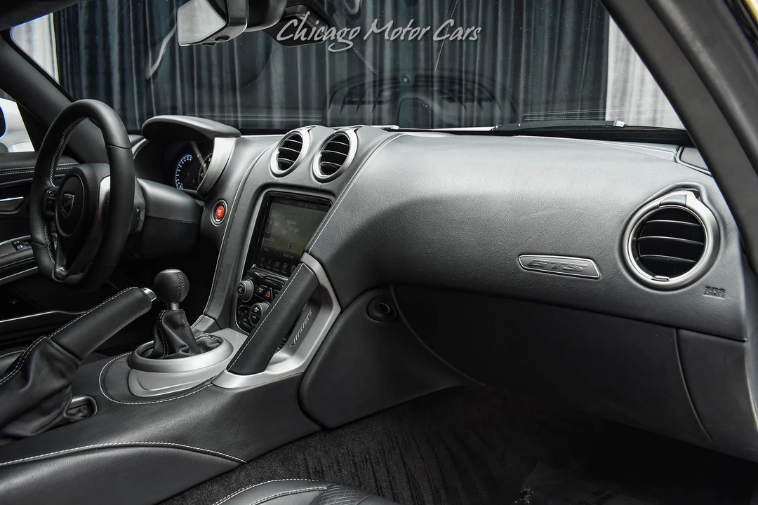 2013 Dodge Viper 5th Gen - Image 19 of 21