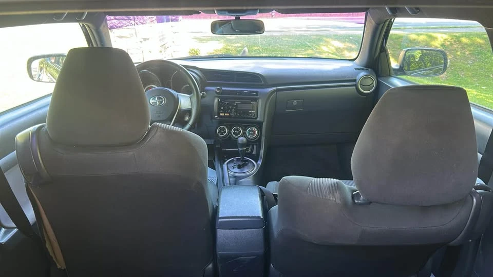 2013 Scion tC - Image 10 of 13