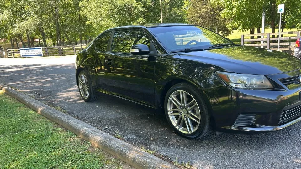 2013 Scion tC - Image 2 of 13