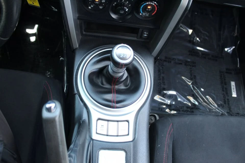 2013 Scion FR-S - Image 13 of 18