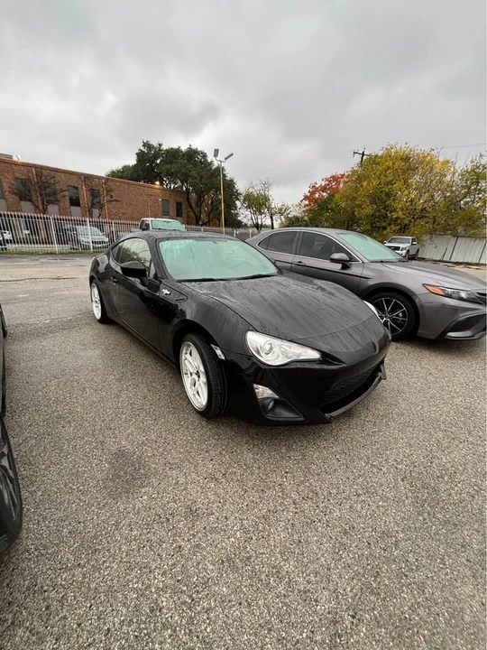 2013 Scion FR-S - Image 4 of 8