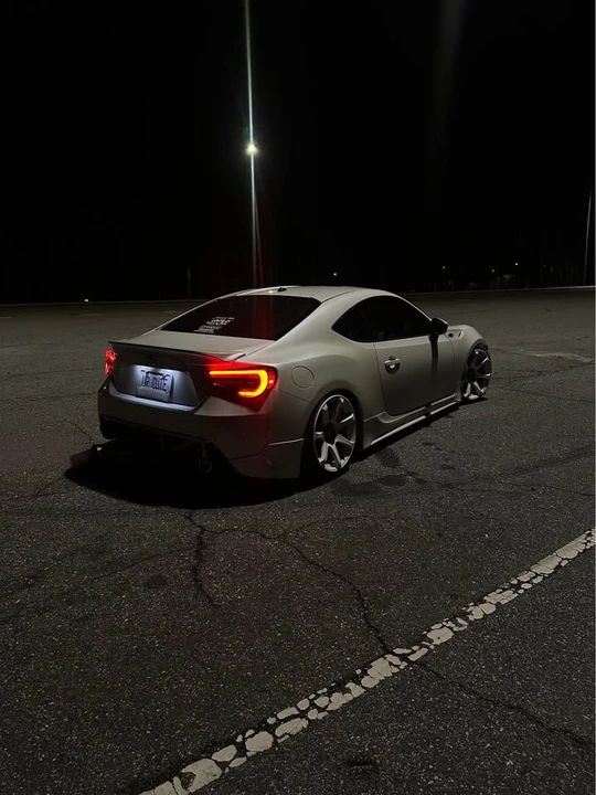 2013 Scion FR-S - Image 8 of 9