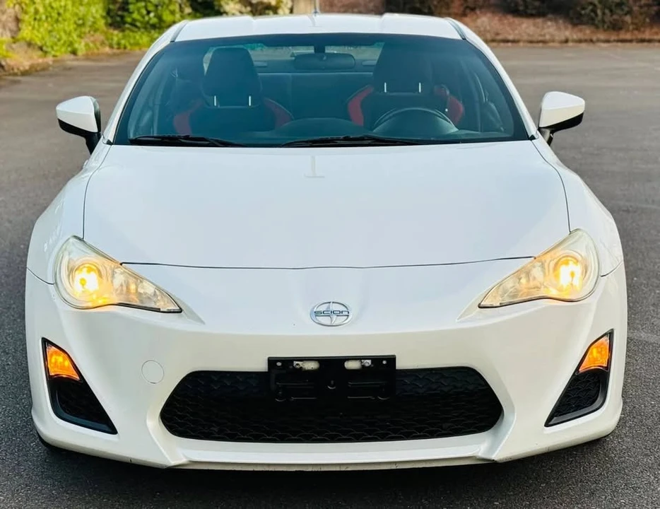 2013 Scion FR-S - Image 6 of 13