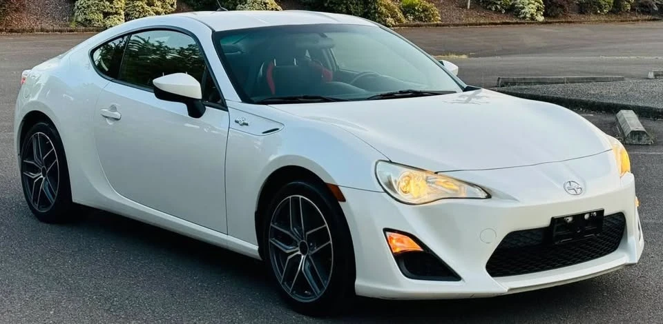 2013 Scion FR-S - Image 5 of 13