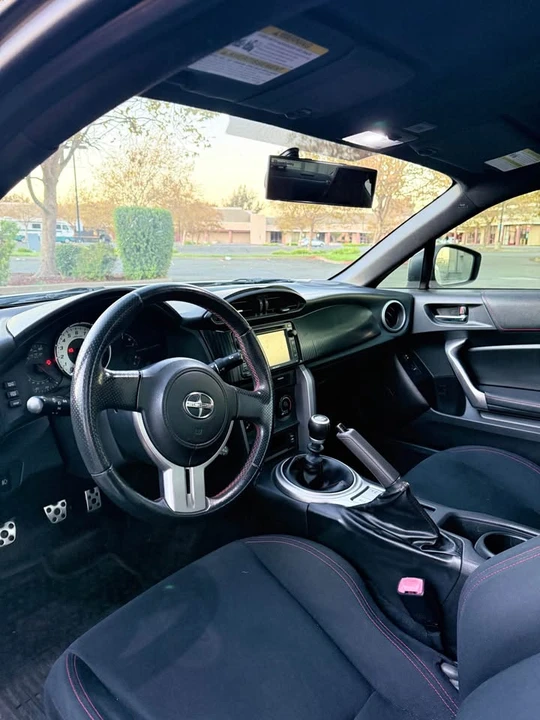 2013 Scion FR-S - Image 6 of 10