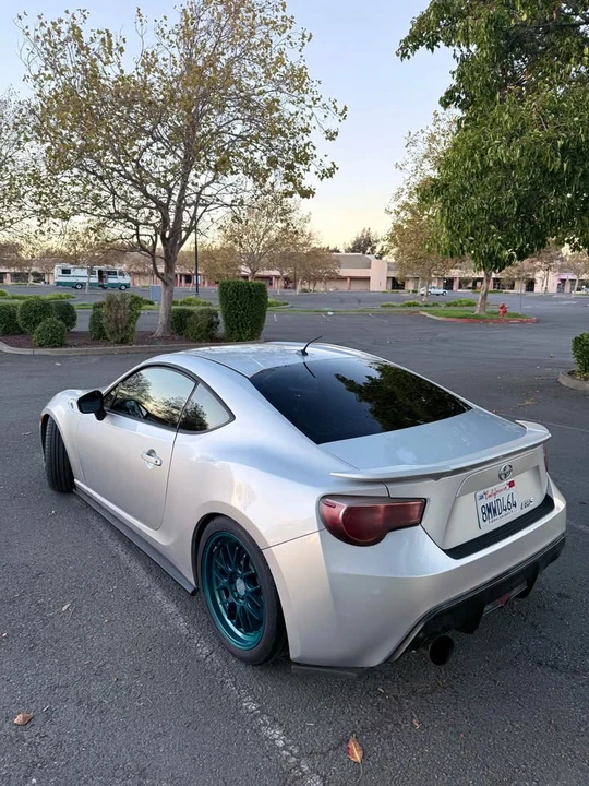 2013 Scion FR-S - Image 2 of 10